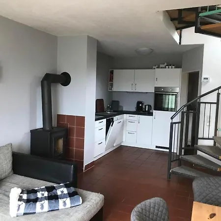 Nyaraló Ferienbungalow Mit Blick Auf Wasser By Interhome *